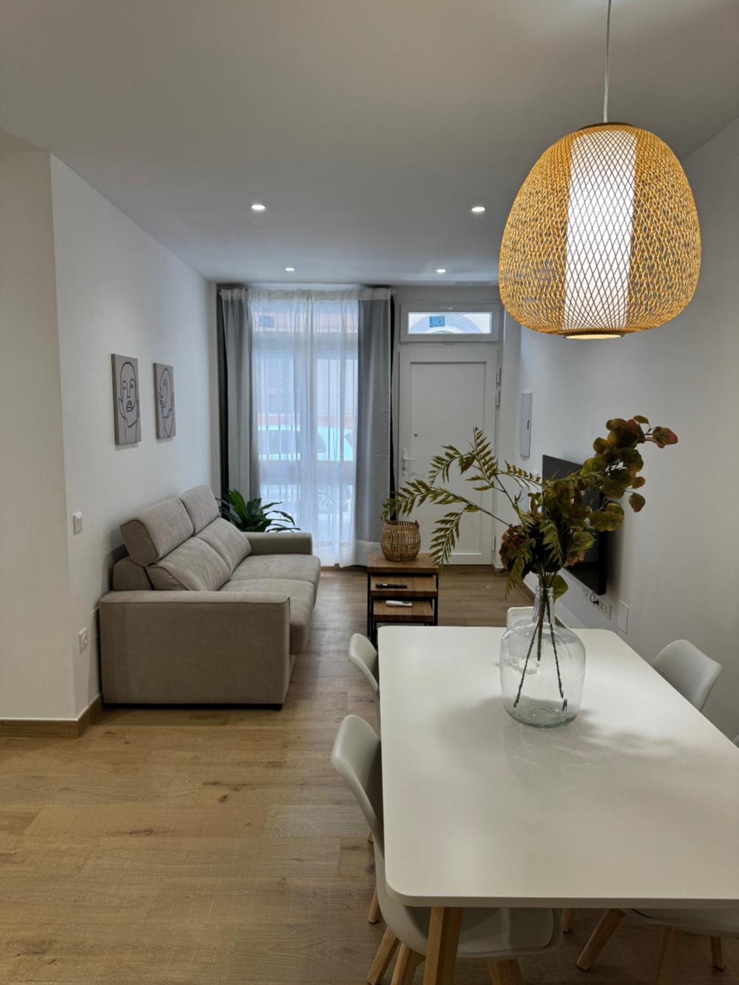 Alderete Suites Malaga Exterior photo