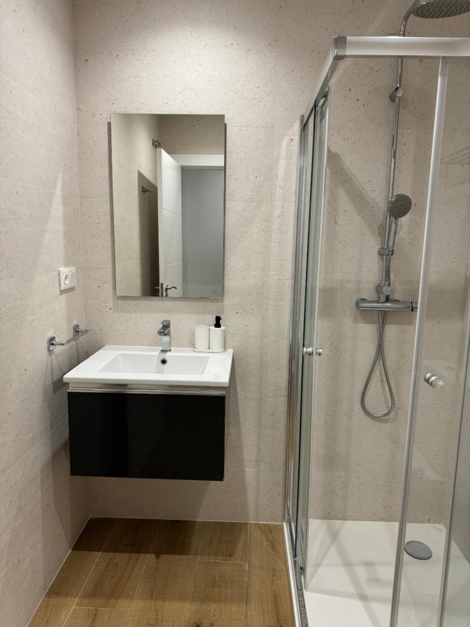 Alderete Suites Malaga Exterior photo